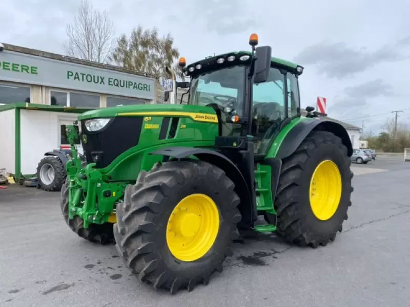 E-FARM: John Deere 6R 215 - Tractor - id PZJBHW1 - €170,000 - Year of construction: 2022 - Engine hours: 750,Engine power (HP): 215,France