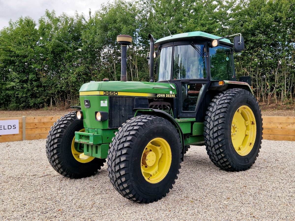 E-FARM: John Deere 3650 - Traktor - id YTDYUBX - 21.488 € - Baujahr: 1990 - Motorleistung (PS): 114,Vereinigtes Königreich
