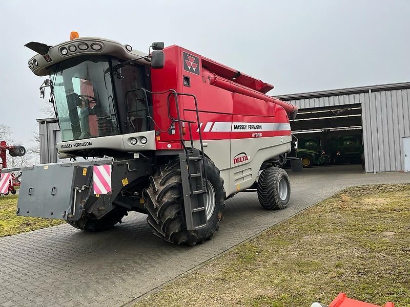 E-FARM: Massey Ferguson 9280 - Combine harvester - id Z48HLW6 - €58,000 - Year of construction: 2011 - Germany