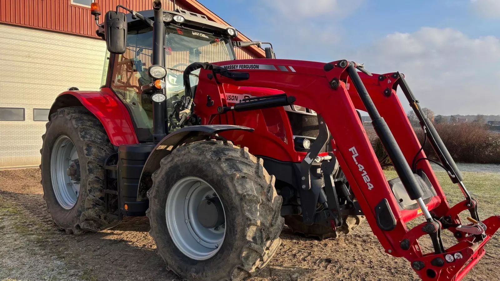 Massey Ferguson 6715 S Traktor 104 241 €