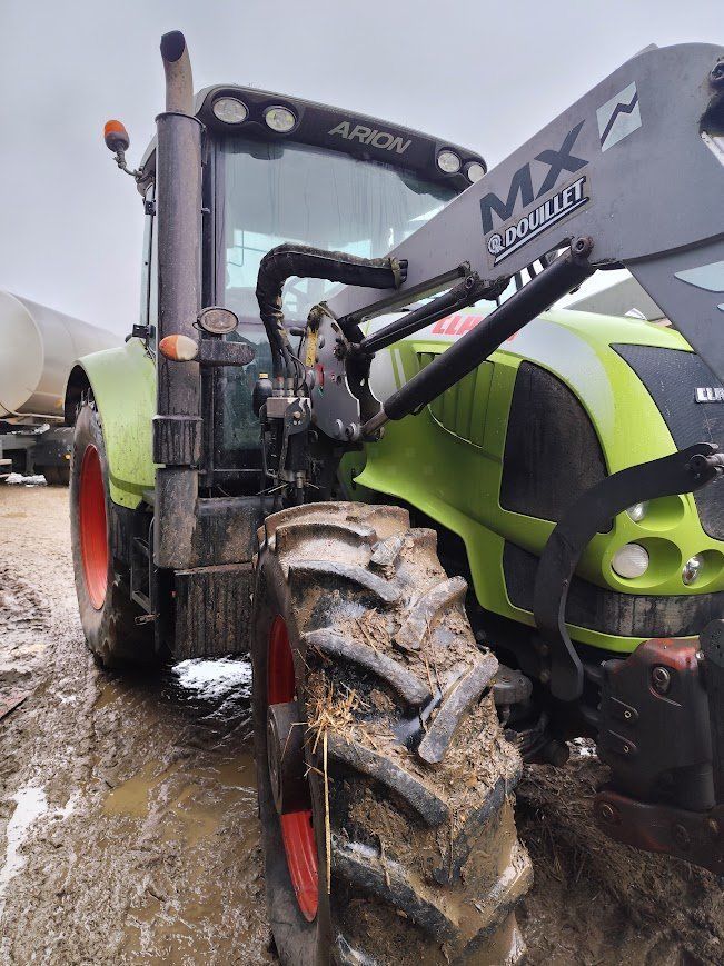E-FARM: Claas Arion 610 - Τρακτέρ - id KV3D3DG - 29.900 € - Χρονία: 2009 - Μετρητής ωρών: 8.250,Ισχύς κινητήρα: 125,Γαλλία