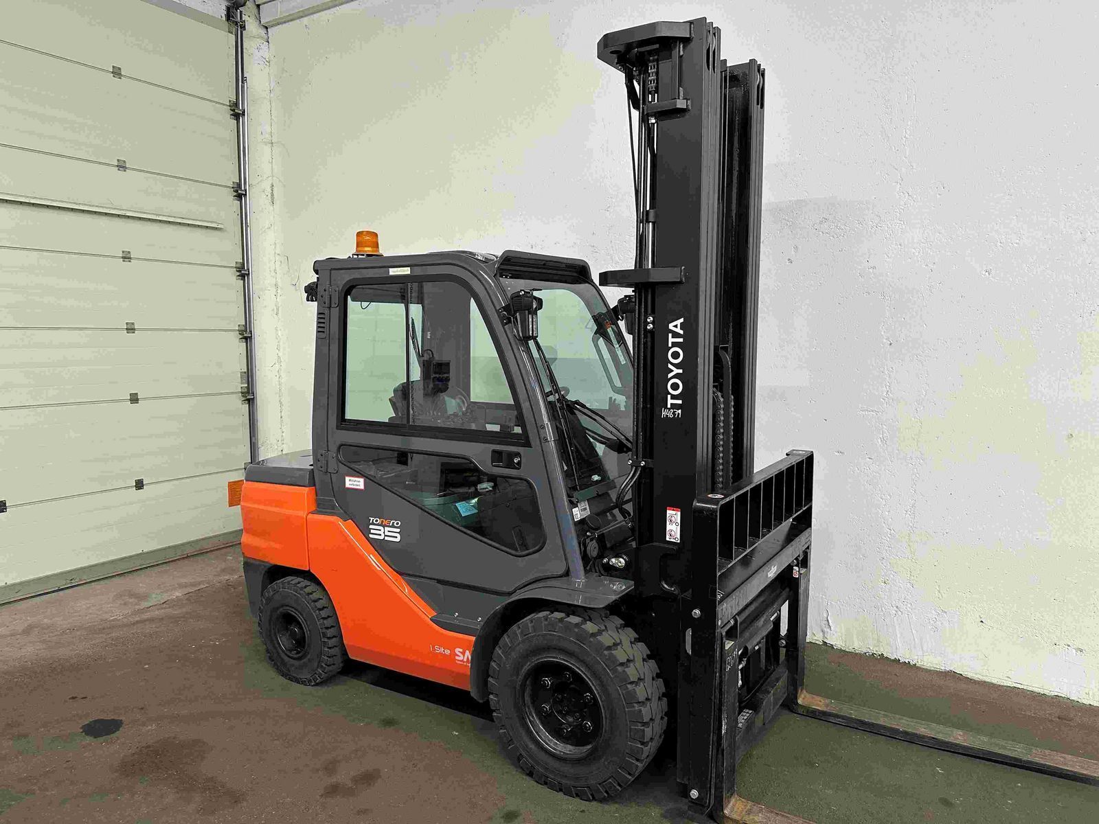 TOYOTA 52-8fdjf35 - neuwertig !!! - triplex 5,5 m !!! Gabelstapler 37.950 €