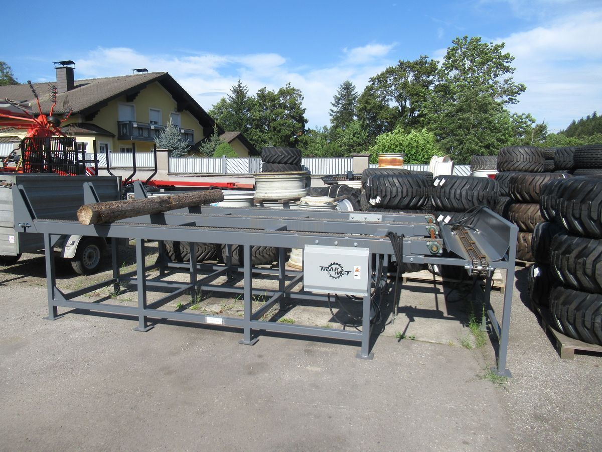 E-FARM: Other zubringtisch für sägespalter mit förderband - Forestry equipment - id YTURDCN - €7,500 - Austria