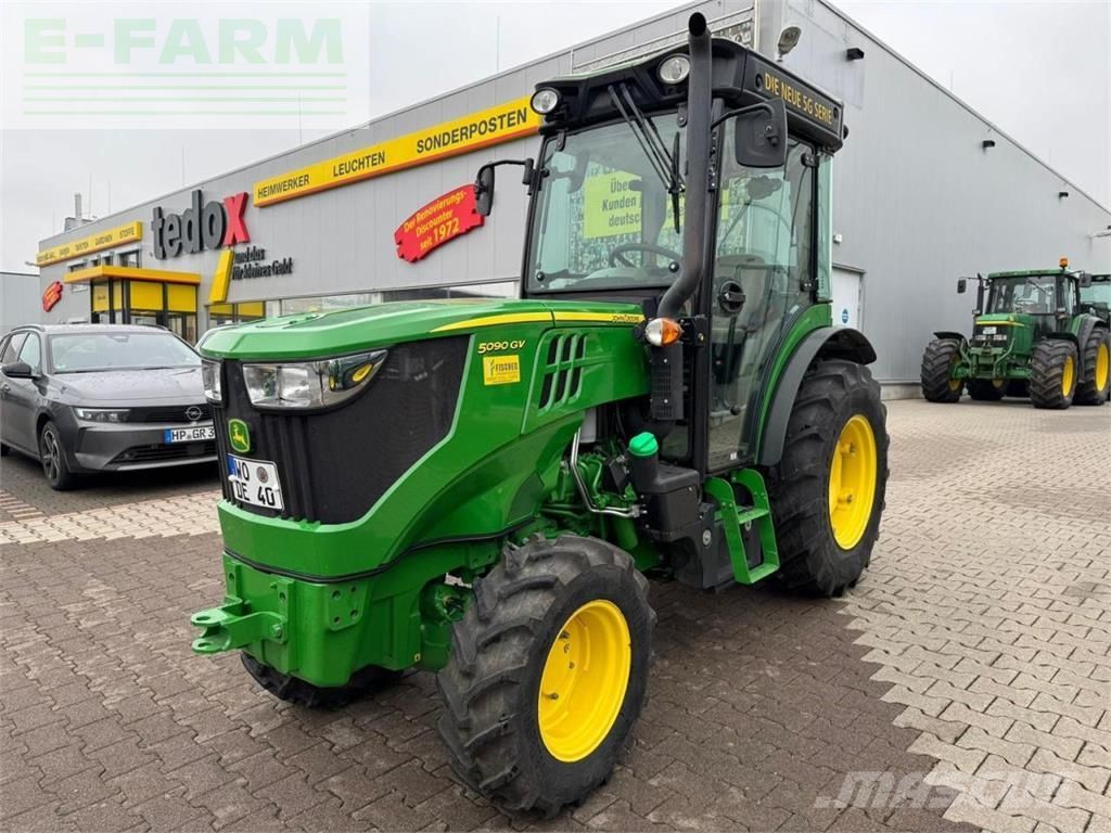 John Deere 5090 GV Tractor 78.900 €