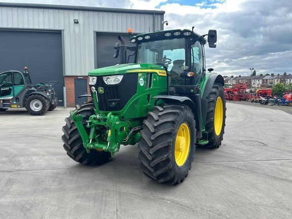 John Deere 6R 215 Traktor 126 824 €