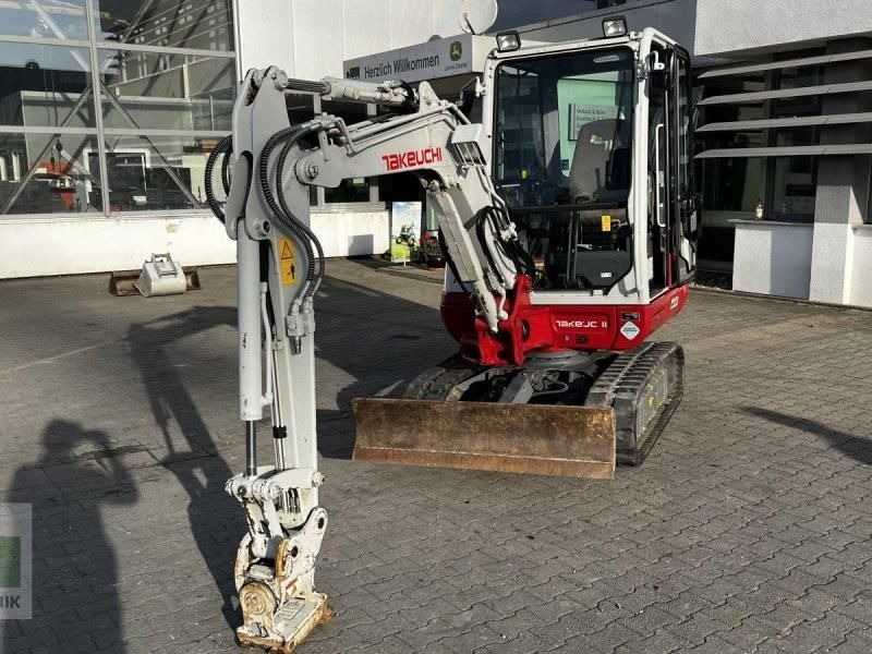 Takeuchi TB 230 Mini-pelle 41 500 €