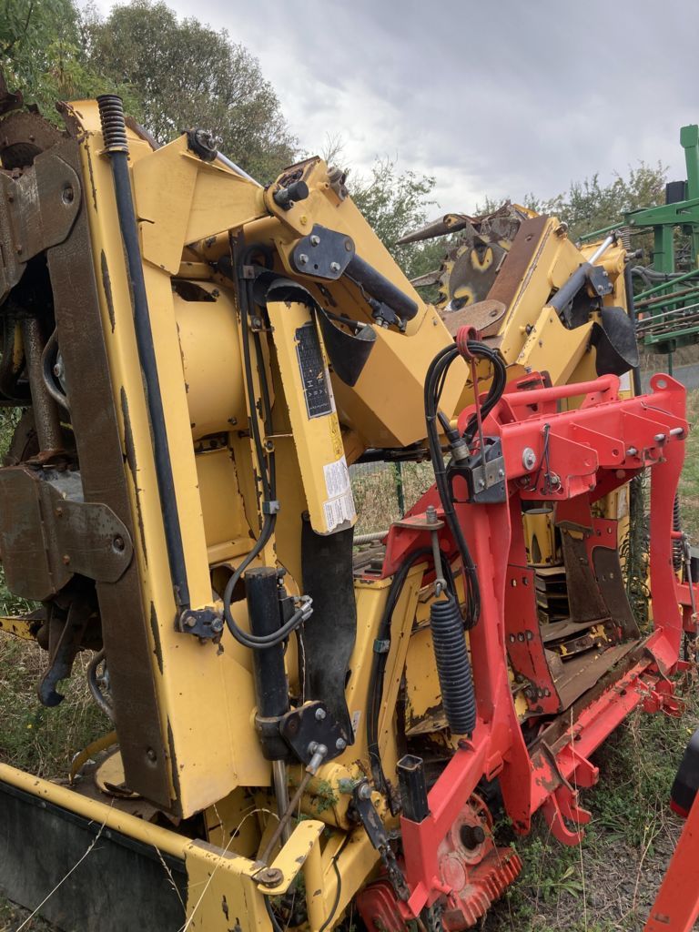 E-FARM: Kemper bec kemper 370 - Erntevorsatz - id X8QPFJ4 - 35.000 € - Baujahr: 2015 - Frankreich