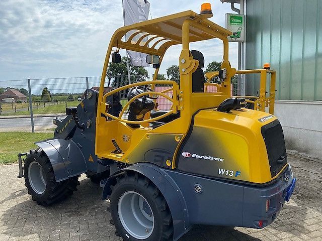 E-FARM: Eurotrac w13-f schutzdach - Cargadora de dirección deslizante - id HVSGYKJ - 35.230 € - Año: 2022 - Alemania