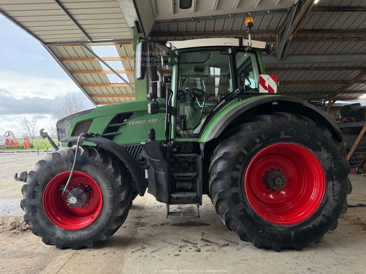 Fendt 828 Vario Traktor 84 500 €