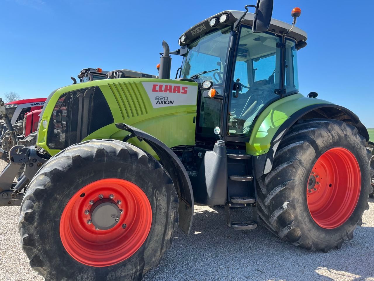 E-FARM: Claas Axion 820 - Traktor - id JAGYBEW - 49.000 € - Baujahr: 2012 - Abgelesene Motorstunden: 5.396,Motorleistung (PS): 200,Frankreich
