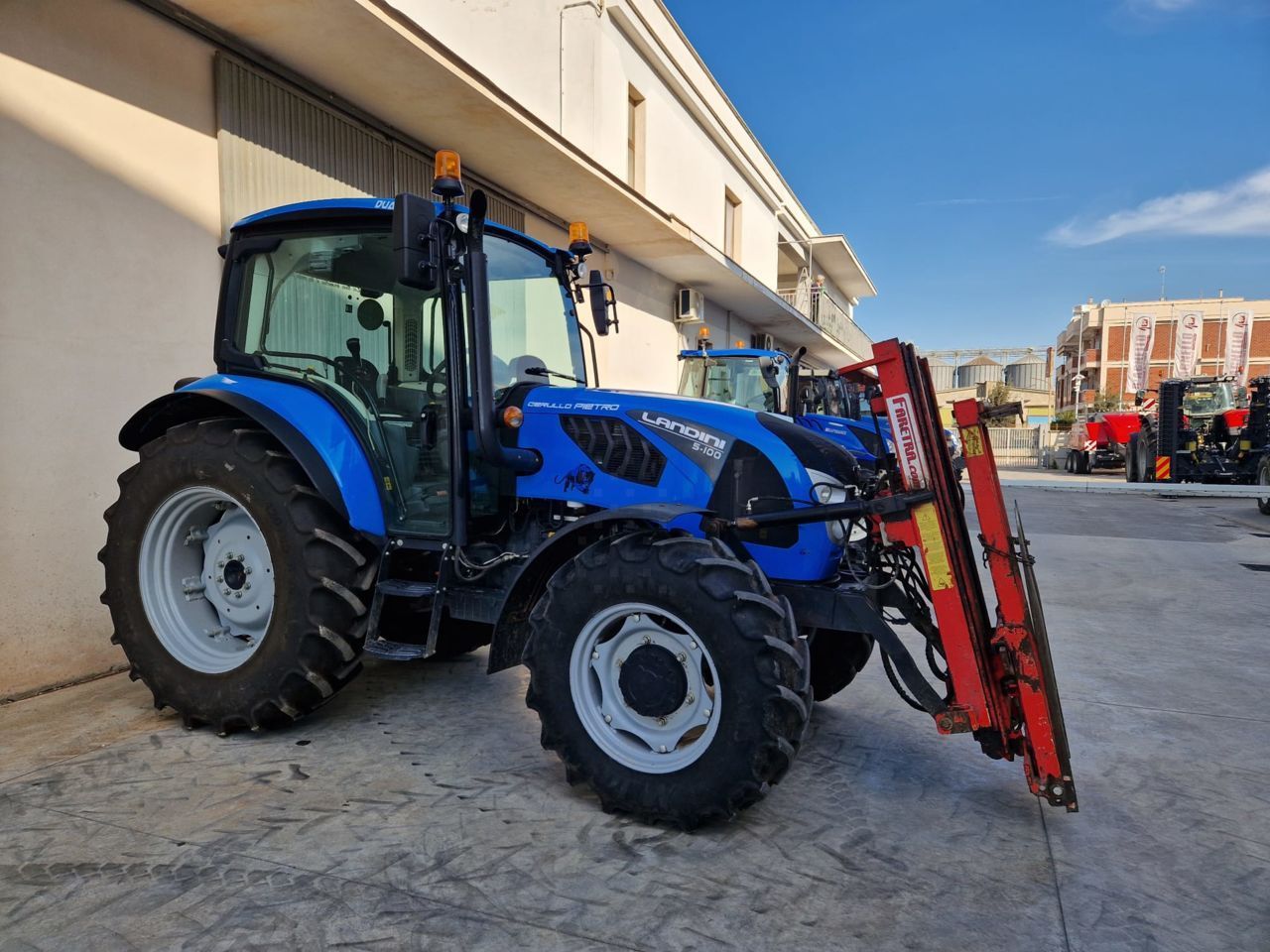 E-FARM: Landini 5-100 - Tractor - id XGSPKSA - 40.000 € - Año: 2020 - Horas: 2722,Potencia del motor: 100,Italia