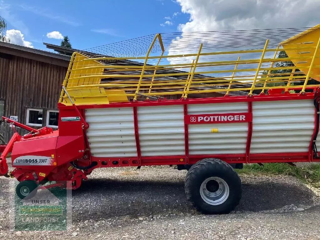 E-FARM: pöttinger euroboss 330 t - Przyczepa - id UGHVNXP - 30 973 € - Rok produkcji: 2015 - Austria