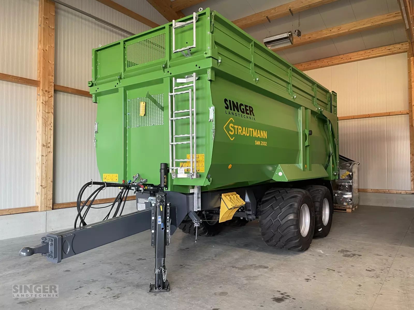 E-FARM: Strautmann SMK 2002 - Tipper - id TK9NQYA - €36,807 - Year of construction: 2023 - Germany