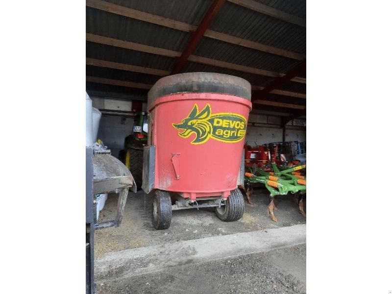 sonstige unifast 8m3 feedingwagon 8 500 €