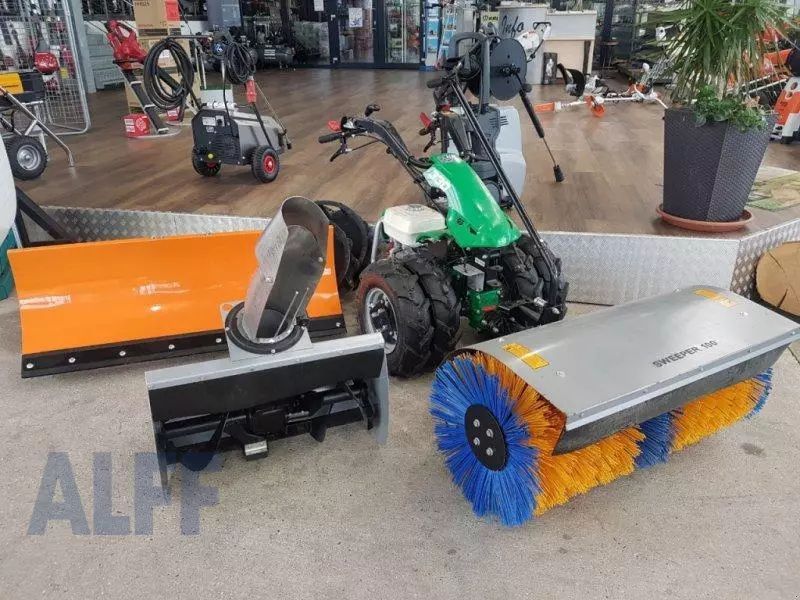 E-FARM: Ferrari 330 - Traktor - id AKUKKYK - Deutschland
