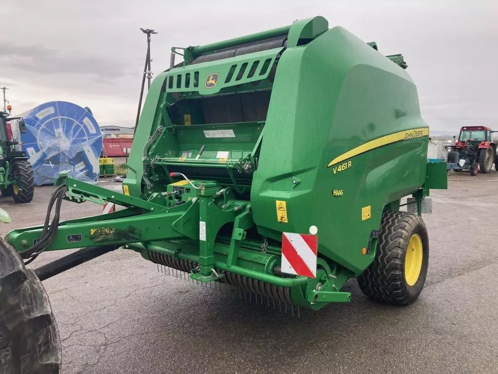 John Deere V461R baler €46,900