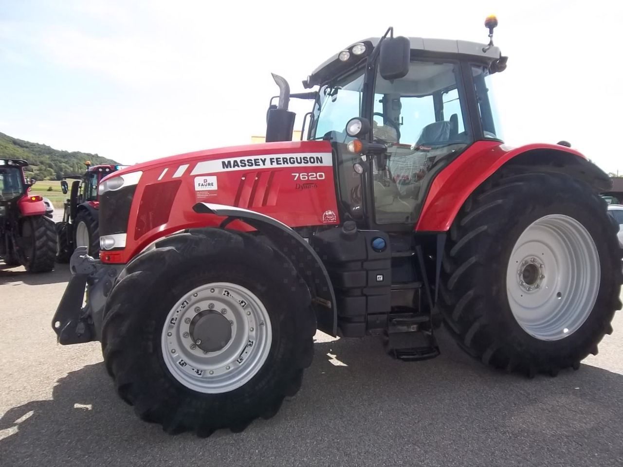 Massey Ferguson 7620 Dyna-6 Tractor €67,800