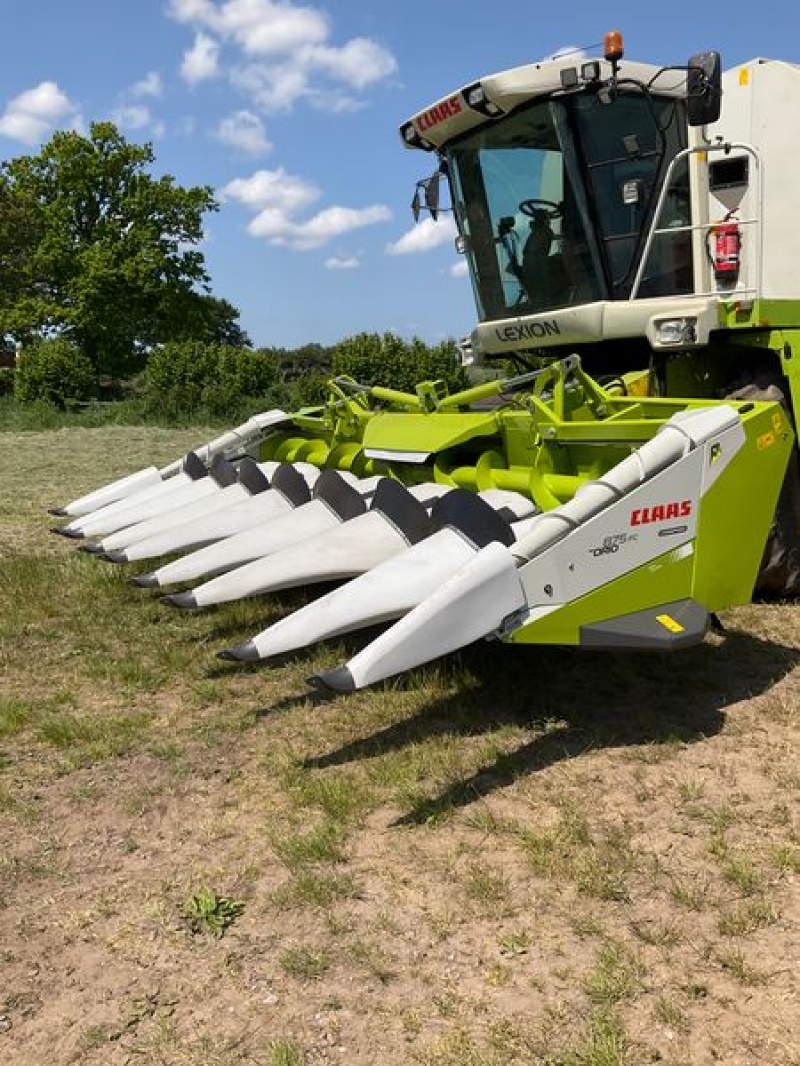 Claas Corio 875 FC header 61 300 €