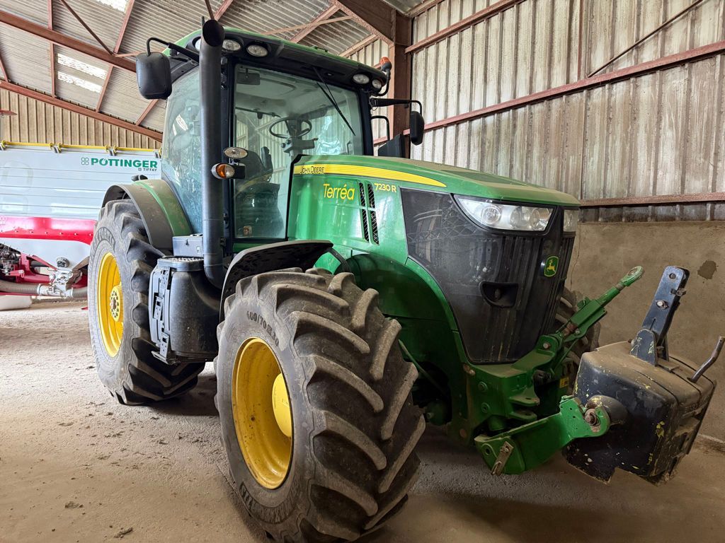 John Deere 7230 R Traktor 90 000 €