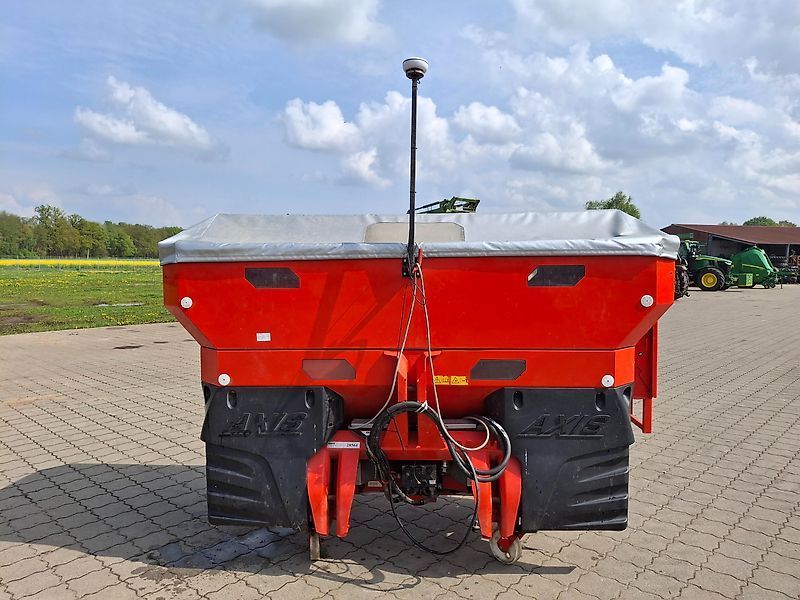 Rauch axis h-30.1 emc Fertiliser spreader €9,500