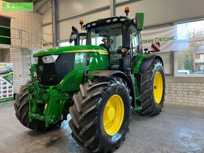 E-FARM: John Deere 6R 250 - Τρακτέρ - id 3HWCDLZ - 194.500 € - Χρονία: 2023 - Μετρητής ωρών: 560,Ισχύς κινητήρα: 250,Γερμανία