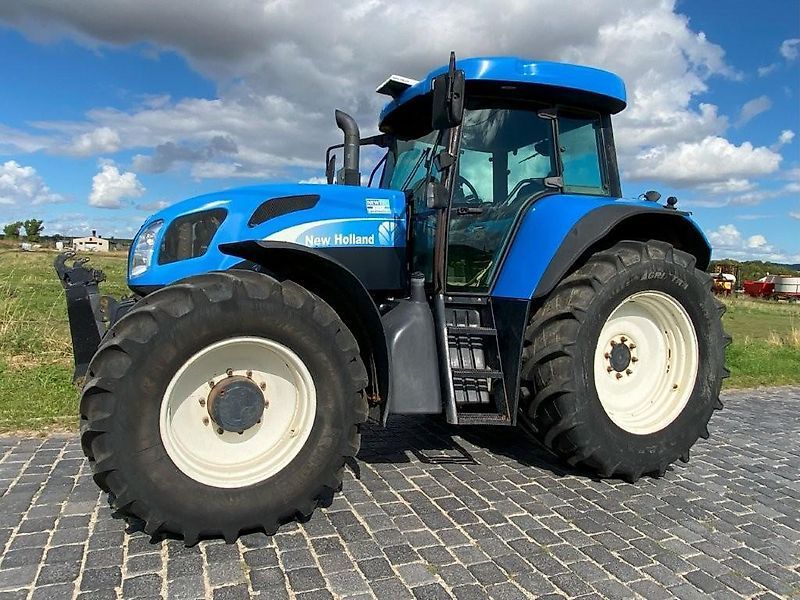 New Holland T 7550 Трактор 26 000 €
