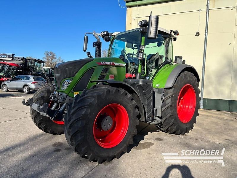 Fendt 724 Vario Profi Plus Traktor 139 885 EUR