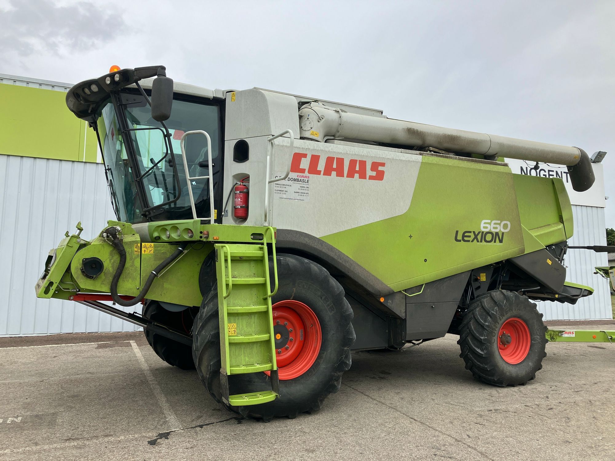E-FARM: Claas Lexion 660 - Combine harvester - id UQRQZB4 - €155,000 - Year of construction: 2012 - Engine hours: 1,980,France