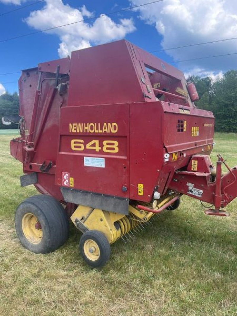 New Holland 648 baler €8,403