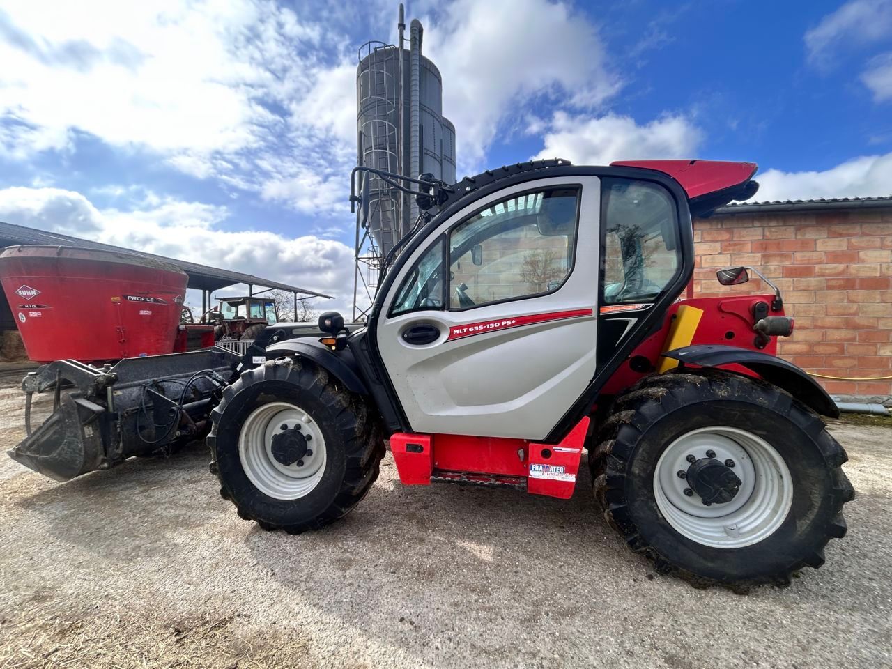 Manitou mlt 635 130 ps Teleskopinis krautuvas 41 000 €