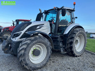 E-FARM: Valtra T194 Versu - Tractor - id SHELRHN - €85,000 - Year of construction: 2018 - Engine hours: 3,500,Engine power (HP): 190,France