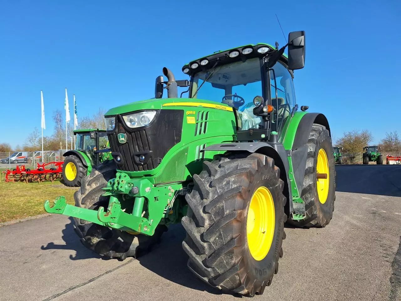 John Deere 6195 R Tractor €87,980