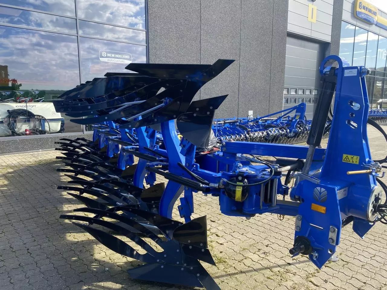 New Holland pxvh6 vendeplov Plough €44,574