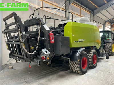 E-FARM: Claas 5300 fc tandem mit vorbauhäcksler - Presse à balles - id CVU8VJH - 139 000 € - Année: 2019