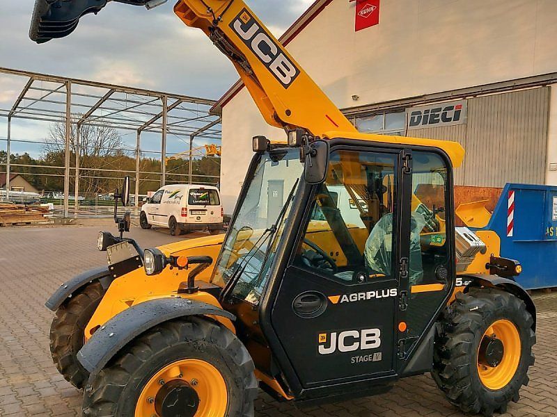 JCB 525-60 AGRI Plus Chargeur télescopique  66 000 €