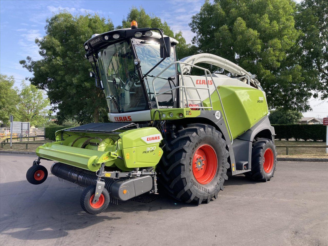 E-FARM: Claas Jaguar 880 - Self propelled forage harvester - id NPBEXNH - €292,993 - Year of construction: 2022 - Engine hours: 1,100,United Kingdom