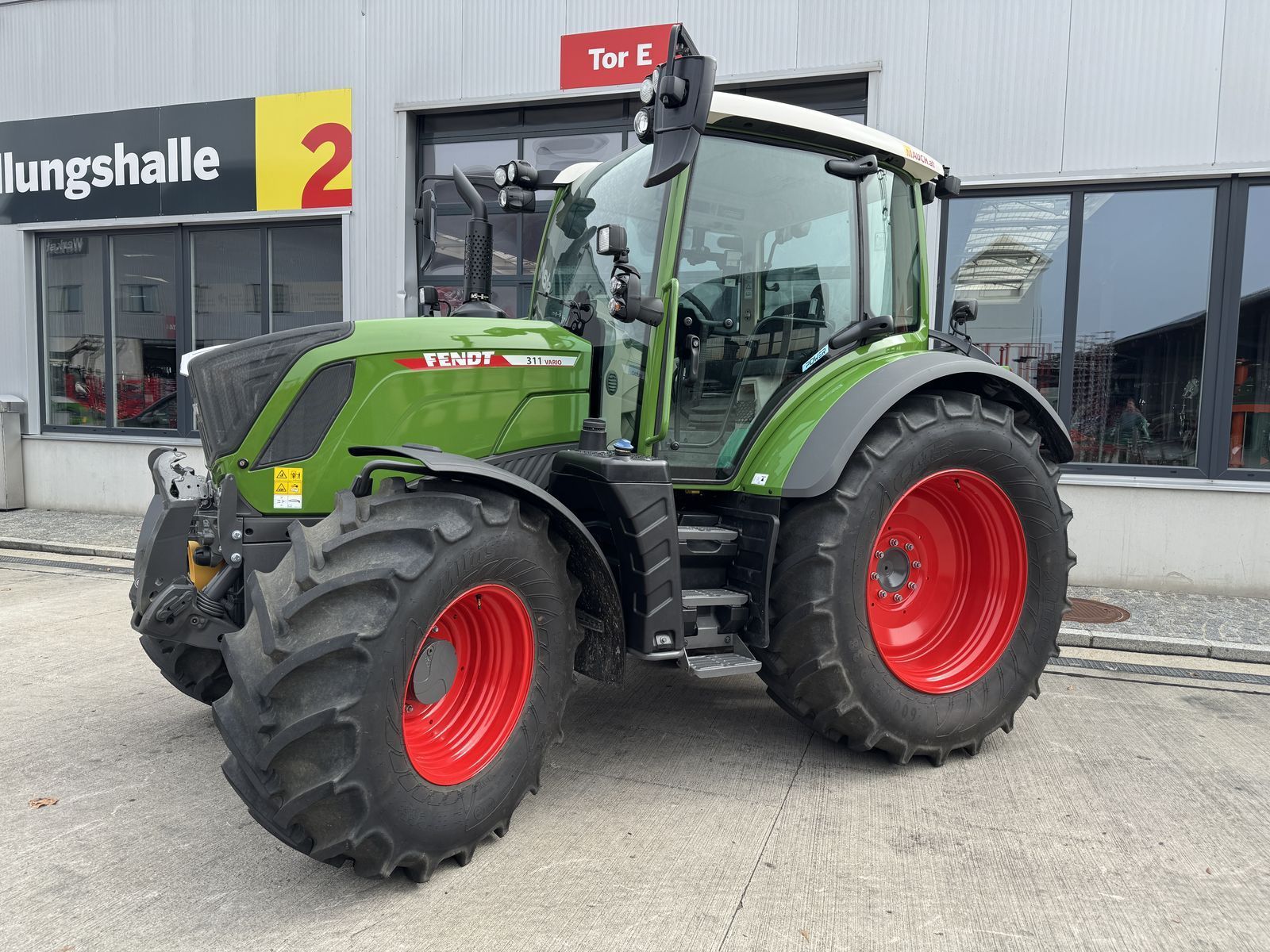 Fendt 311 Vario Power Tractor €119,900