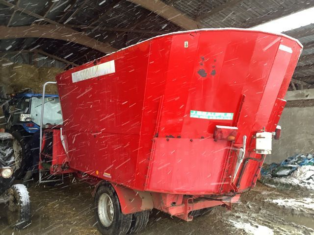 E-FARM: JF Stoll feeder vm14 - Mezcladora de alimentos - id BTKAYM6 - 7500 € - Año: 2009 - Francia