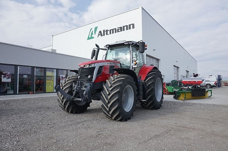 E-FARM: Massey Ferguson 7S.190 Exclusive - Traktor - id YRLUALY - 150 000 € - Rok produkcji: 2023 - Motogodziny: 20,Moc silnika: 220,Austria