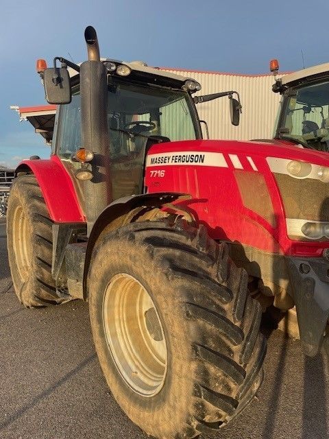 Massey Ferguson 7716 Tractor €64,000