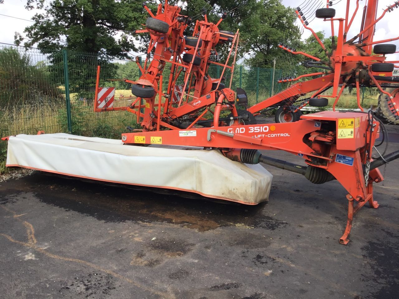 E-FARM: Kuhn gmd 3510 ff - Mower - id 2LC2IMC - €6,900 - Year of construction: 2011 - France