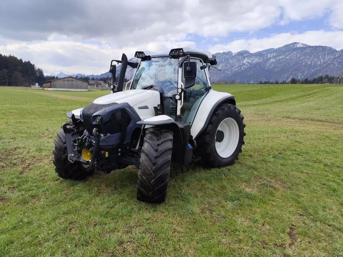 Lindner Lintrac 130 Traktor 94.999 €