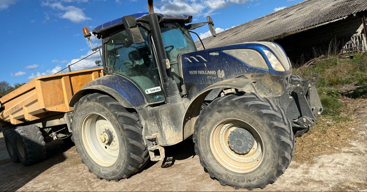 E-FARM: New Holland T7.245 - Tracteur - id VHCBXNI - 95 000 € - Année: 2020 - Lecture du nombre d'heure: 4 200,Puissance du moteur (chevaux): 200,France