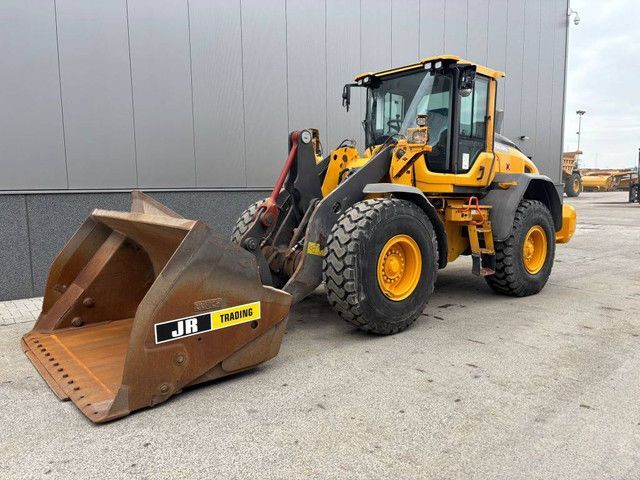VOLVO l 90 h (high tip + new tires) Gummiged 81.750 €