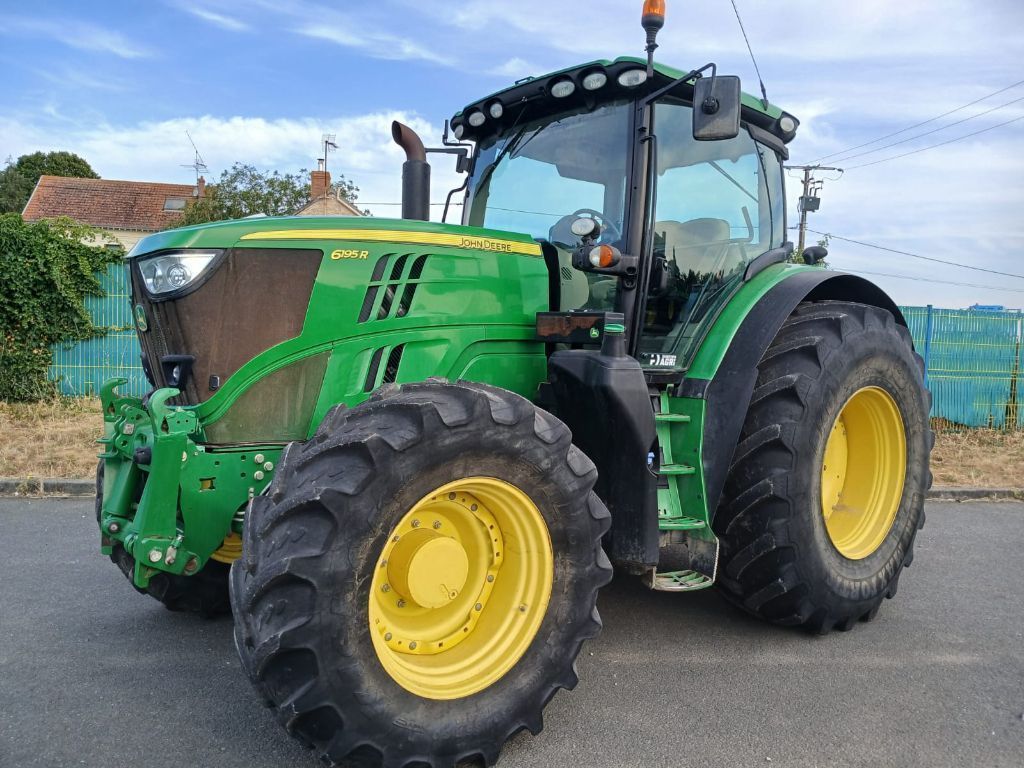 John Deere 6195 R Tractor €74,000