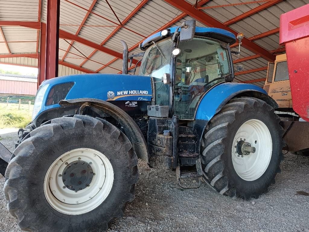 New Holland T 7.260 tractor 58 000 €