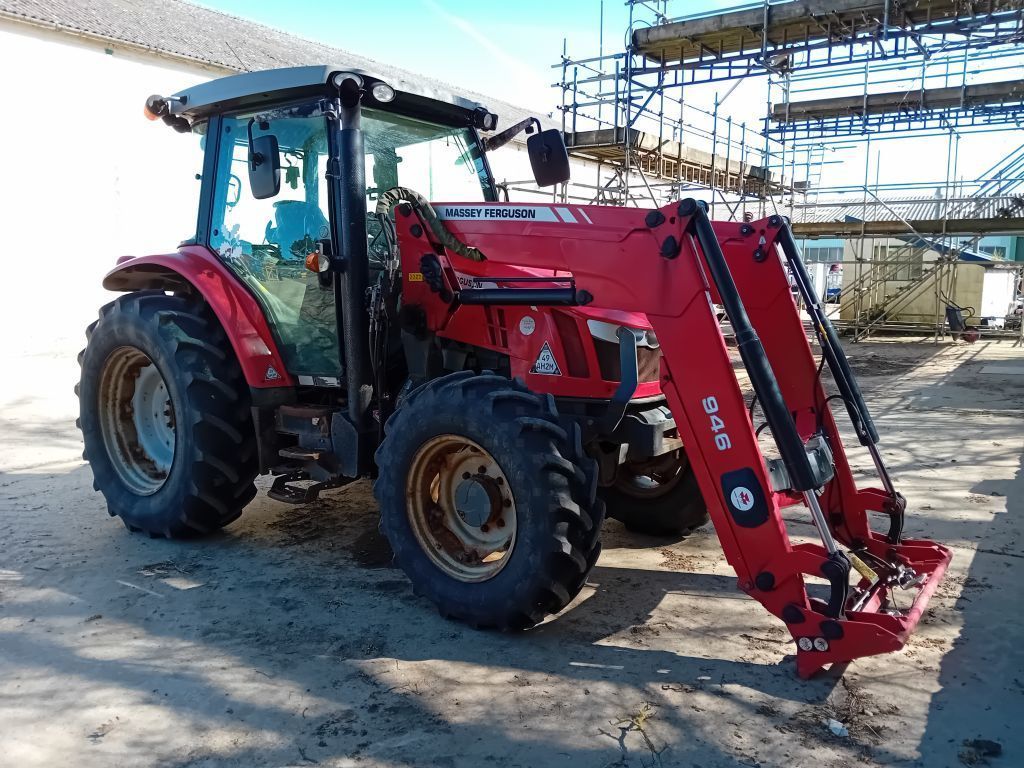 Massey Ferguson 5610 Traktor 30 961 €