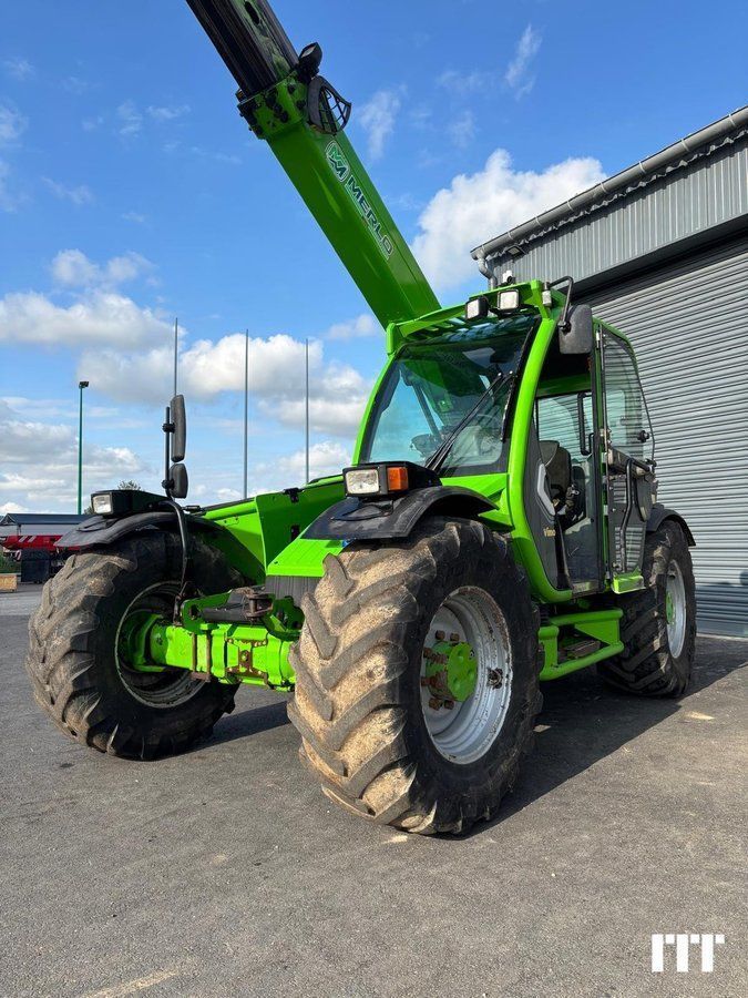 E-FARM: Merlo tf35.7 - Телескопический погрузчик - id 1NTZVBC - 31 000 € - Год выпуска: 2018 - Отработанные часы: 6 344,Франция