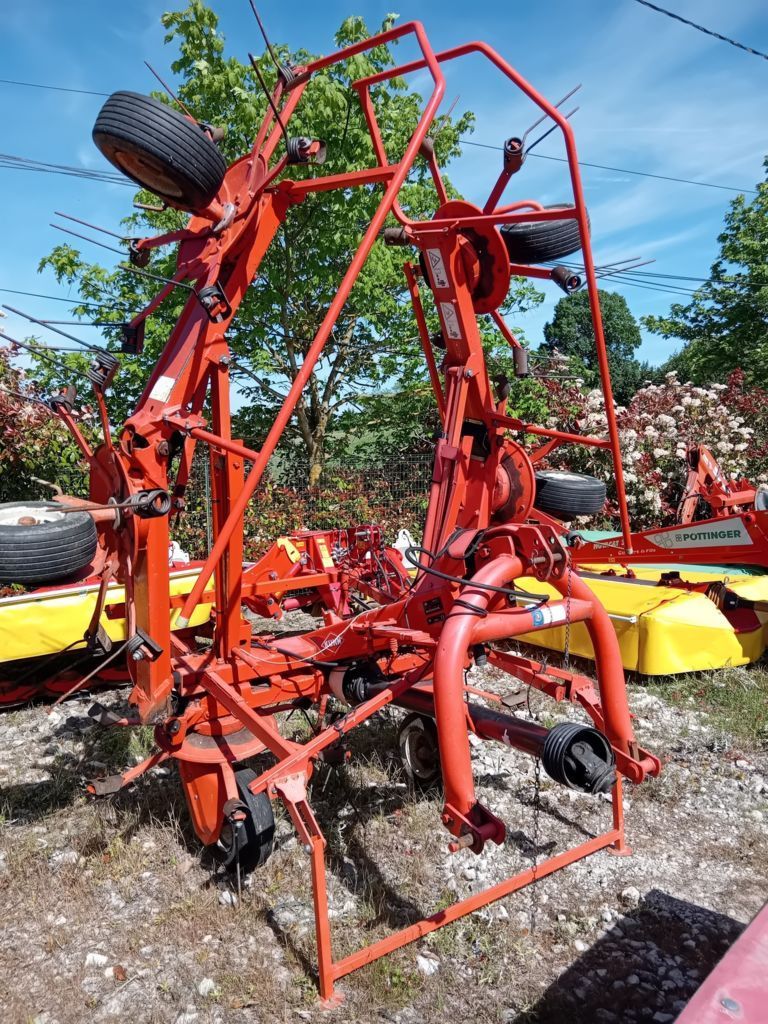 Kuhn GF 6502 Tedder €5,000