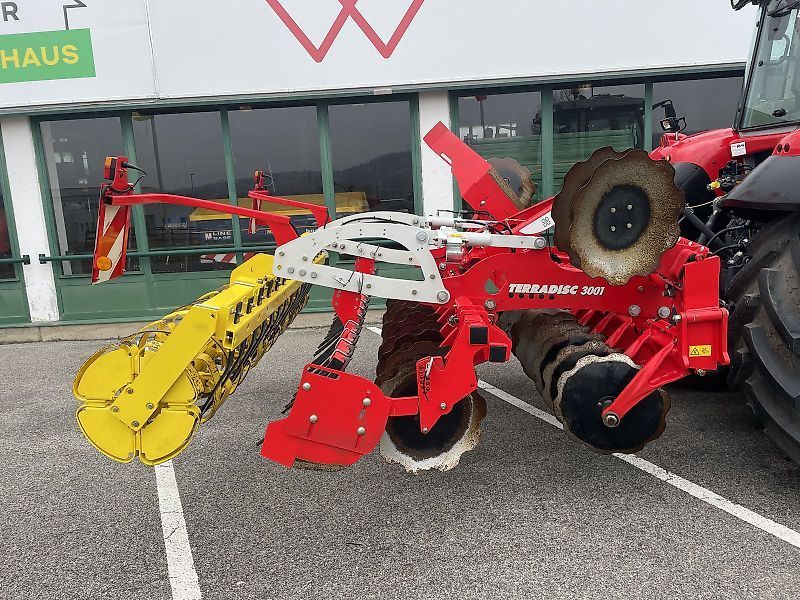 Pöttinger Terradisc 3001 Grapă cu discuri 15.750 EUR